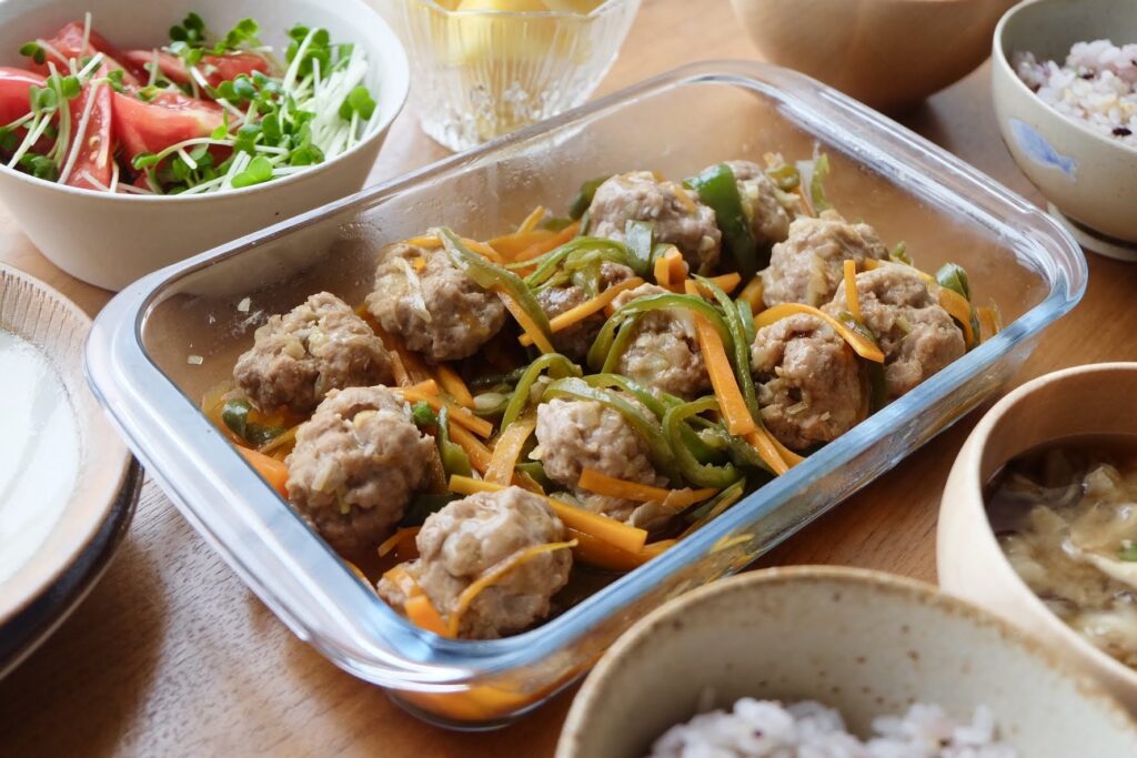 レンジで簡単♪彩り蒸し肉だんご【平日の時短ごはん】