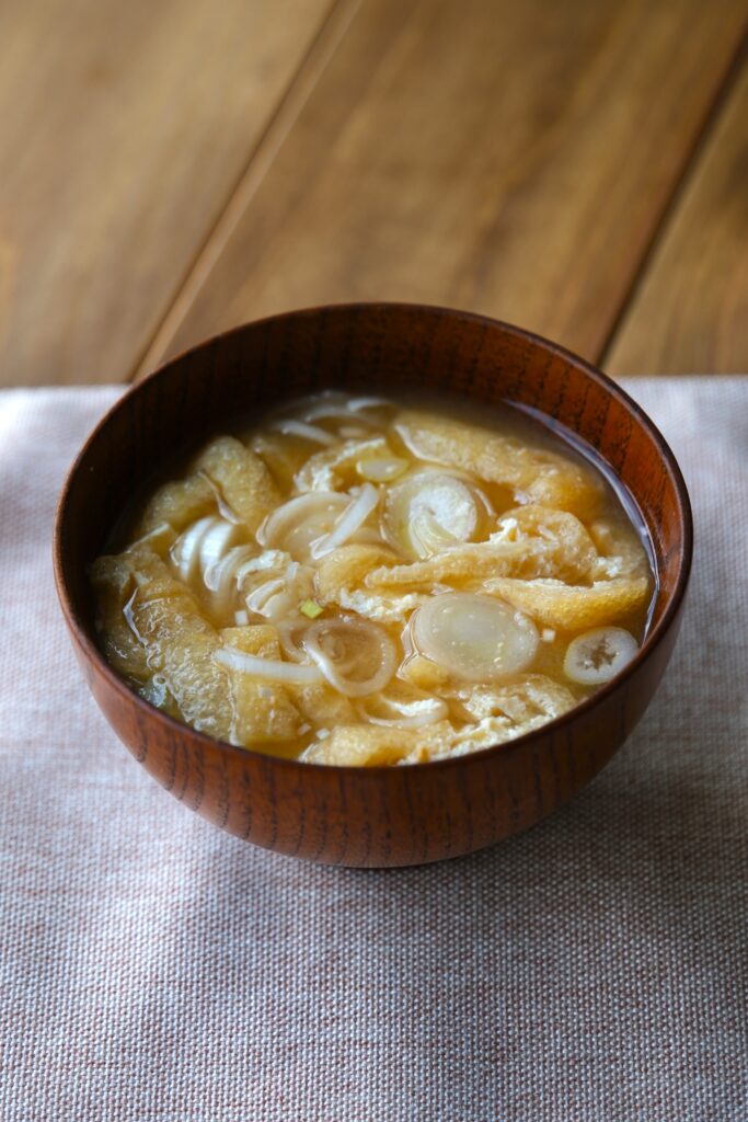 長ねぎと油揚げの味噌汁