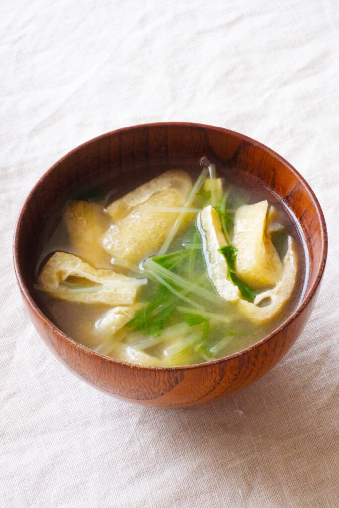 水菜と油揚げの味噌汁