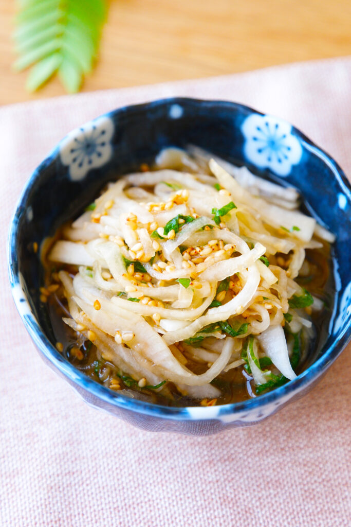 大根と青じそのさっぱりサラダ【平日の時短ごはんレシピ】
