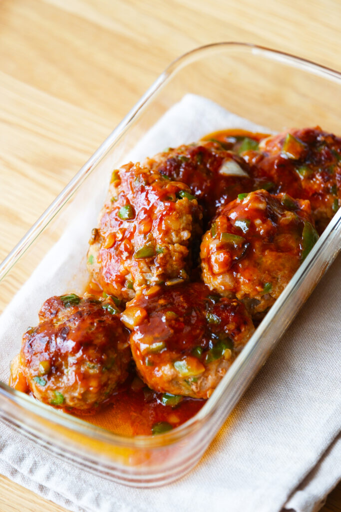 ひとくちピーマンハンバーグ【週末の作り置きレシピ】